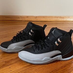 Jordan Men's Black and White High-Top Sneakers